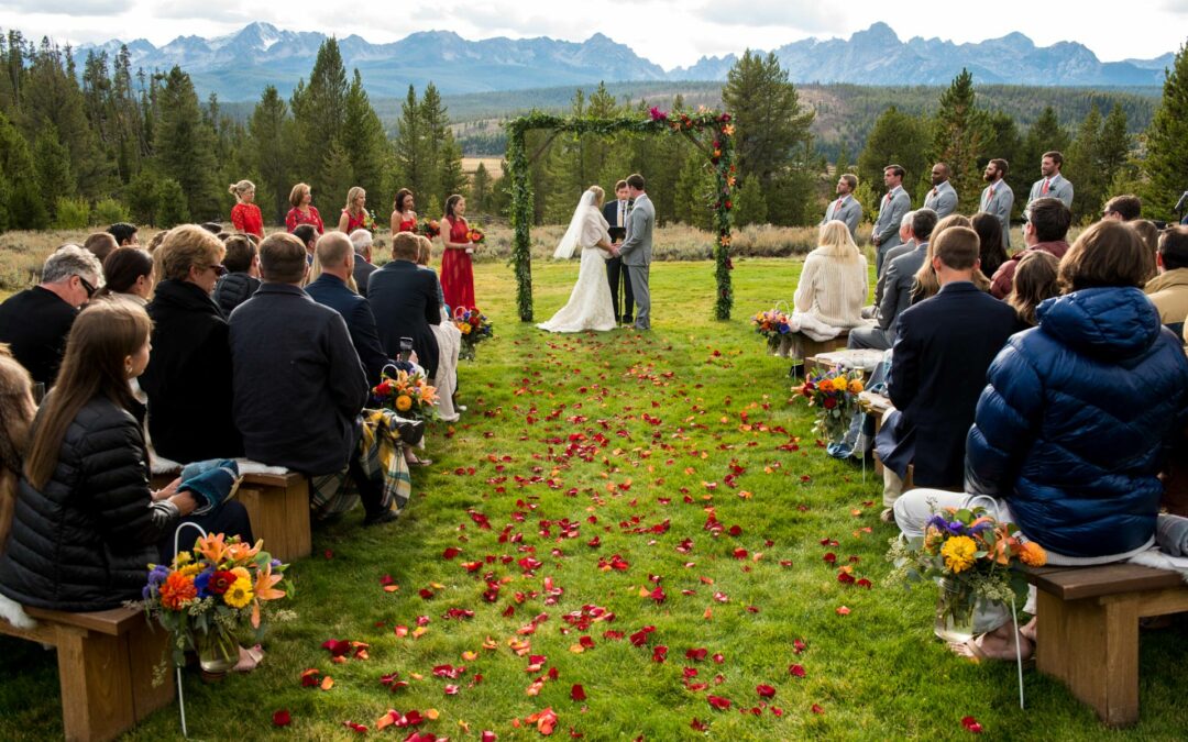 How to Plan the Perfect Western Wedding